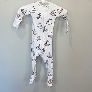 The Beaufort Bonnet Company Knox’s Night Night Sailboats 0-3 months NWOT